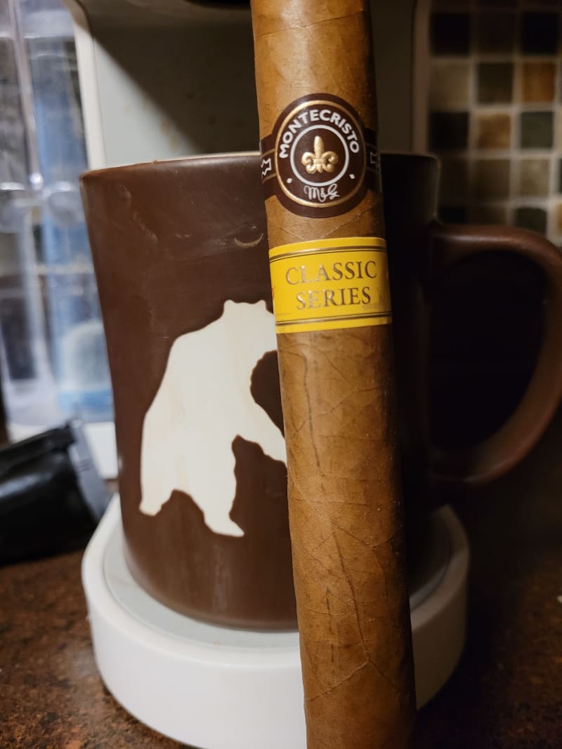 Montecristo Classic Connecticut 5 v2