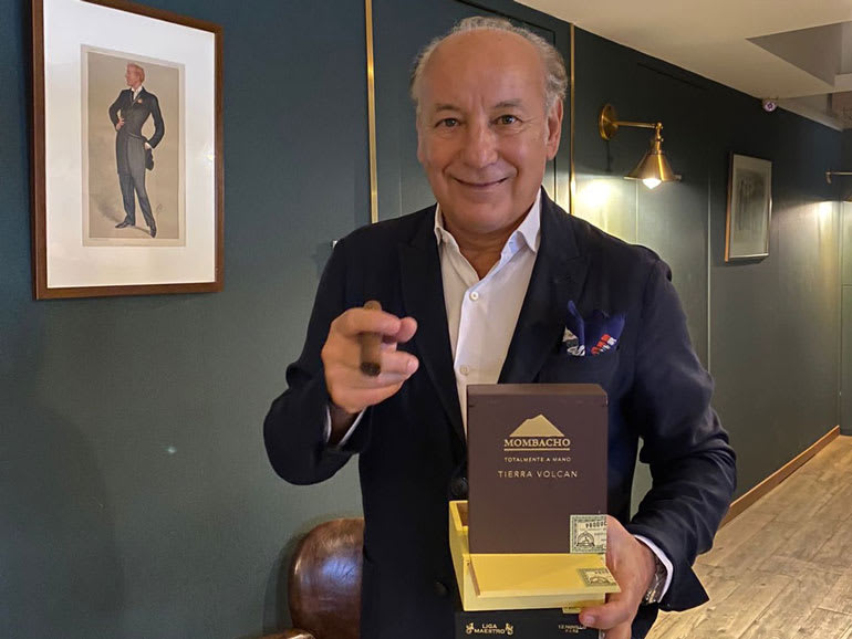 A Mombacho Moment in Hong Kong Image