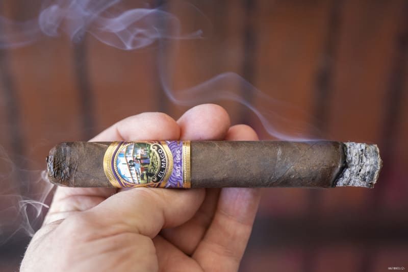 El Mago Pepe Box-Pressed Toro Tubo Image