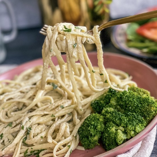 Fettuccine Alfredo-Homestyle