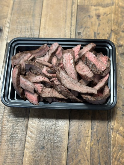 Sliced Tri-Tip (8oz) 