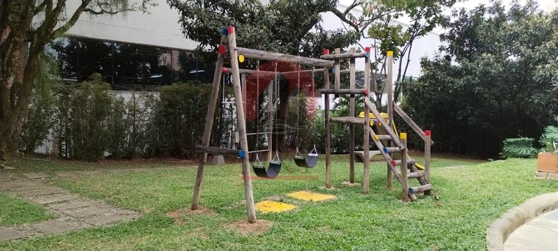 Aparta Estudio Amoblado en el Poblado 20