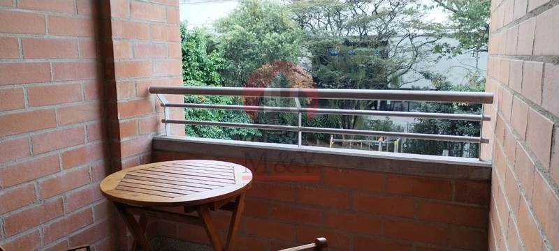 Aparta Estudio Amoblado en el Poblado 18