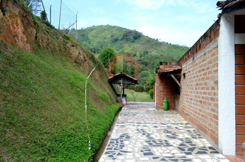 Renta de finca de recreo en Barbosa 21