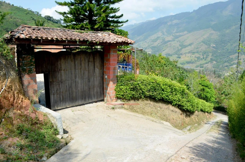 Renta de finca de recreo en Barbosa 33