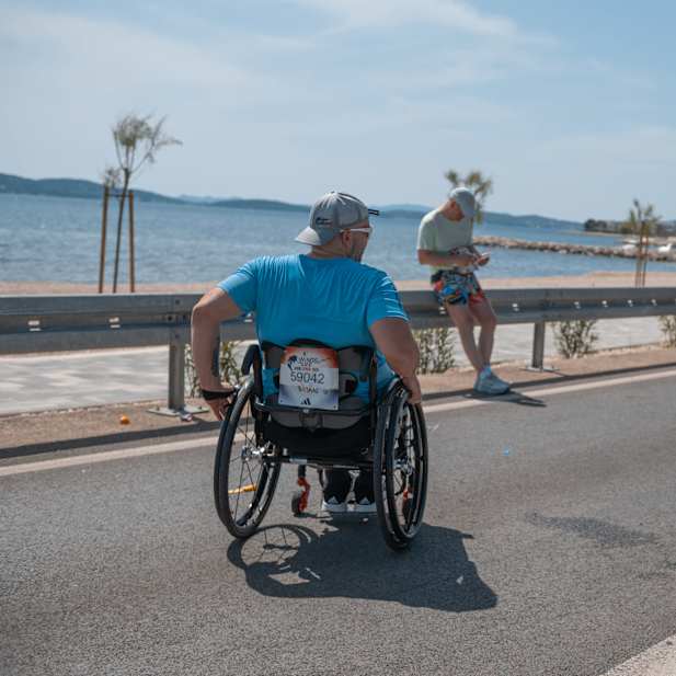 f4kdg5nznuhlhl1mlxv079em