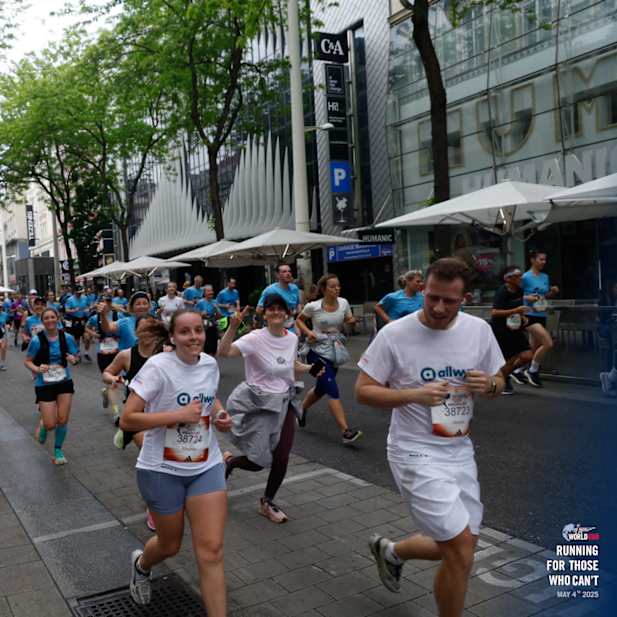 nf811auzzb9vnraest12432z