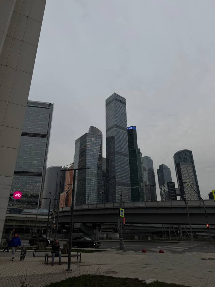 Филевская набережная и Москва-Сити