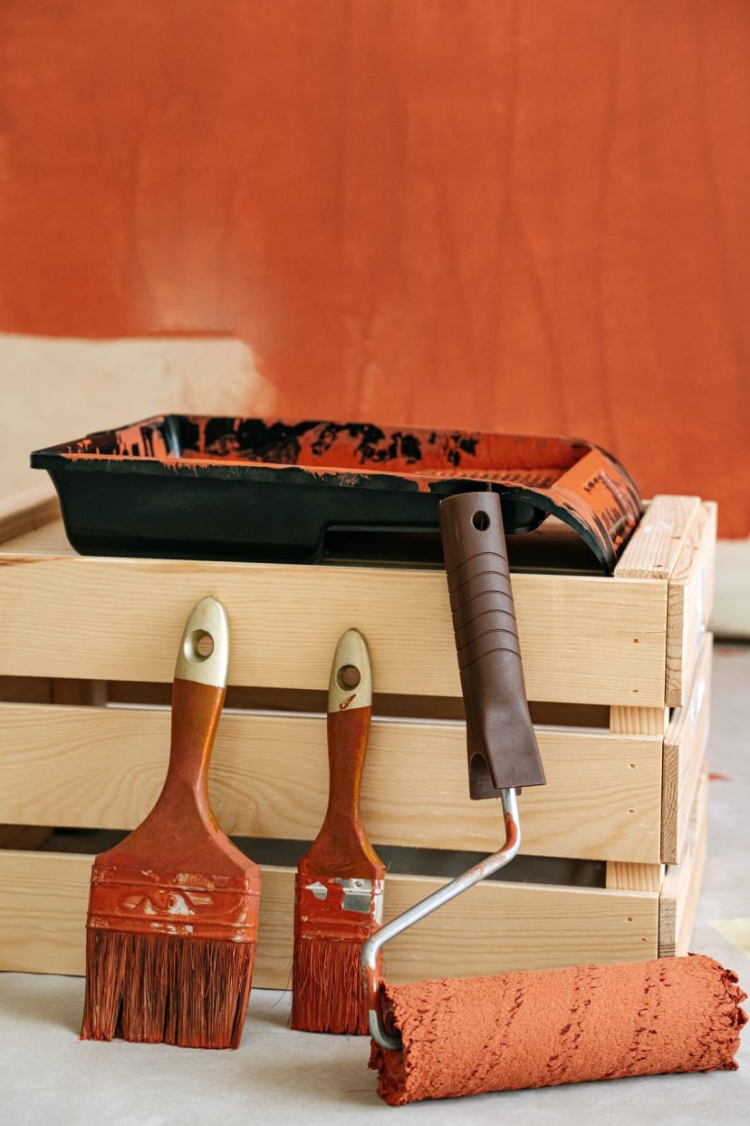 Painting & decorating image