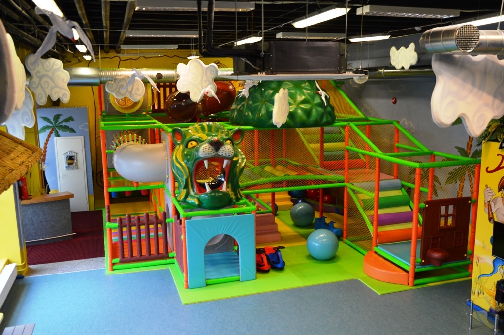 Alibaba mängutuba kaanepilt