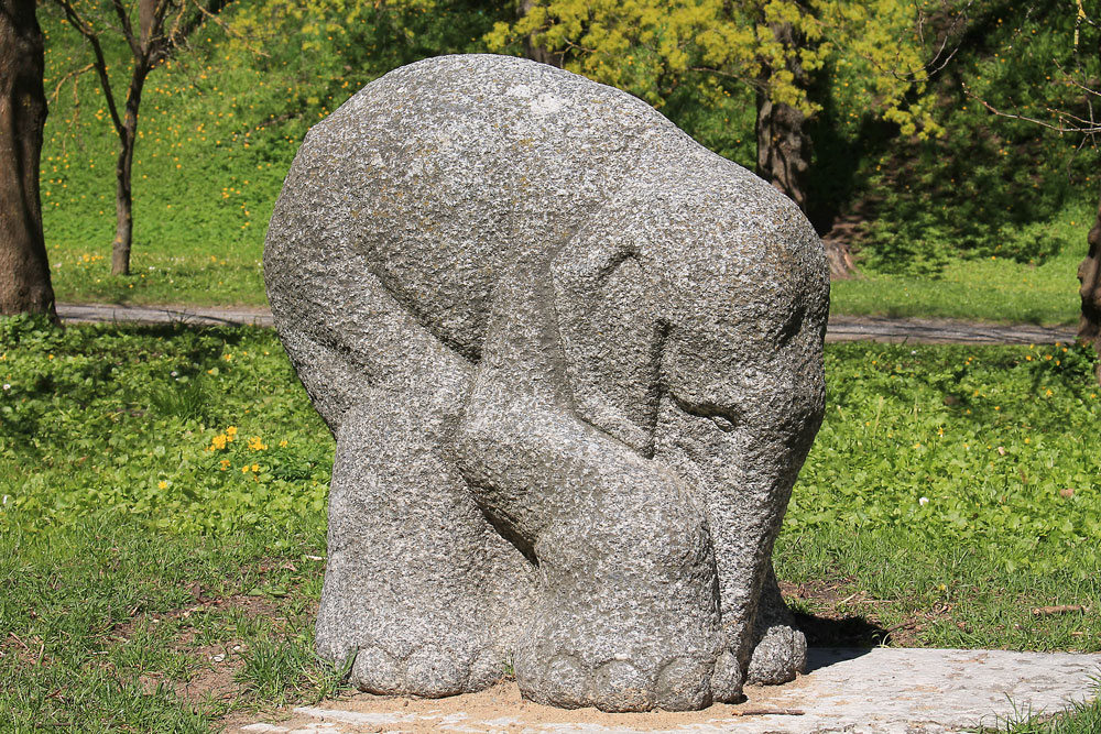 Cover image of Hirvepark