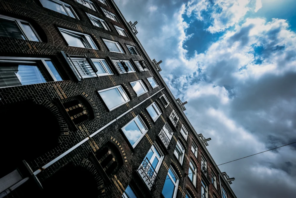 dutch angle shot