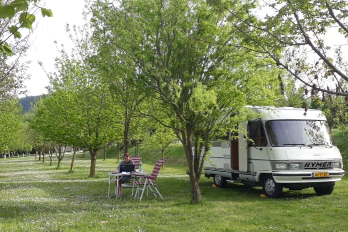 Guus En Sandra 3 Maanden On The Road Met De Camper Door Bosnie