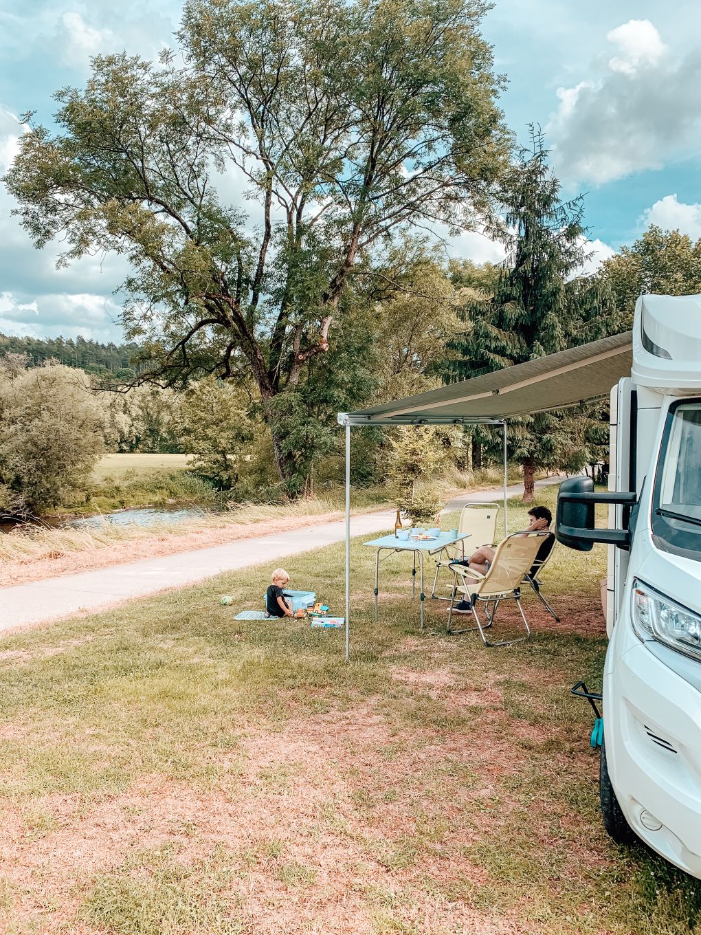 De beste kid-friendly camperplaatsen bij de boer in Europa