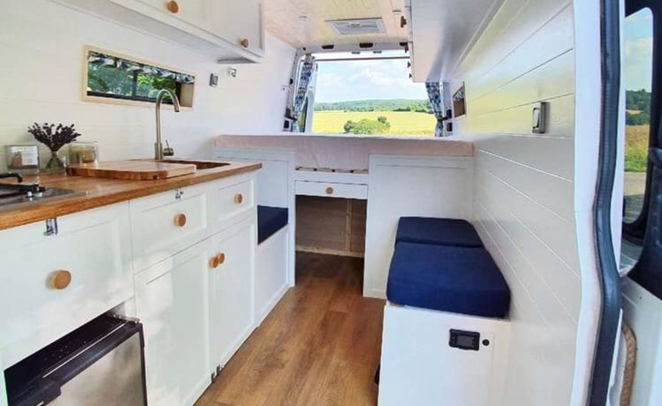 Una Guida Completa su Come Sfruttare al Meglio lo Spazio nel tuo Camper