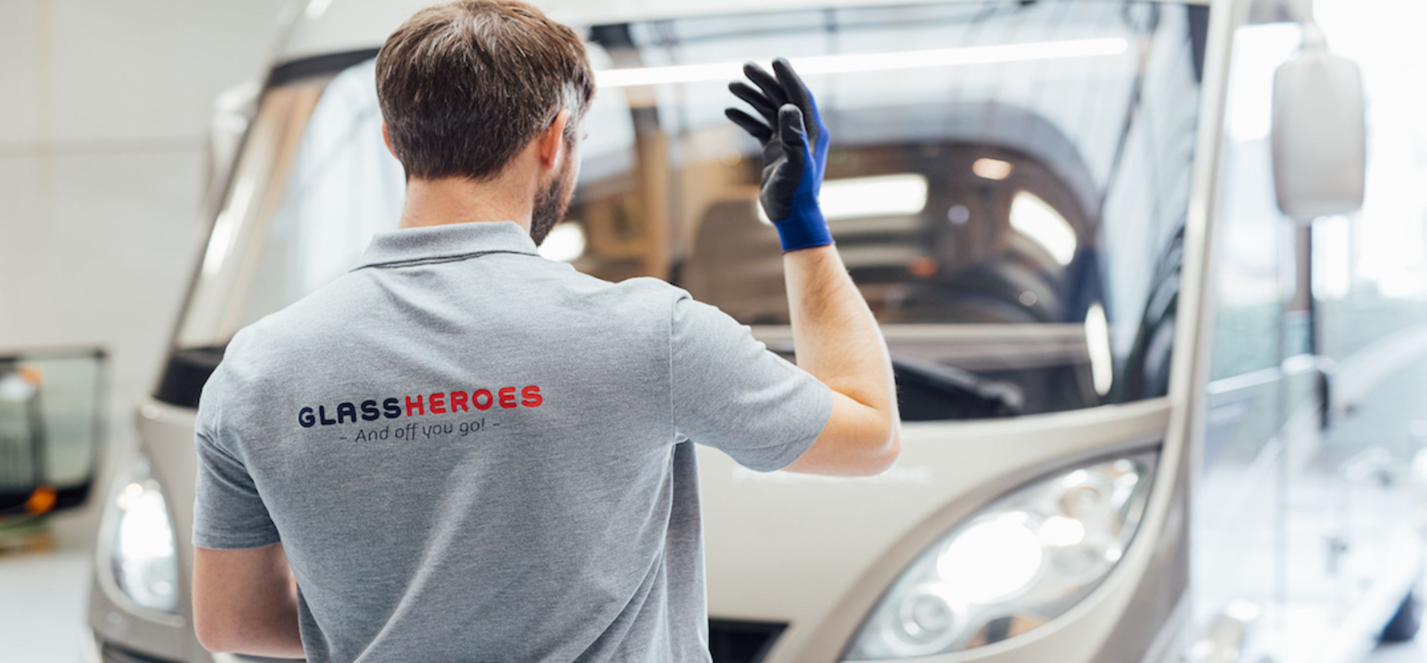 Voorruit van je mobilhome stuk, wat nu?