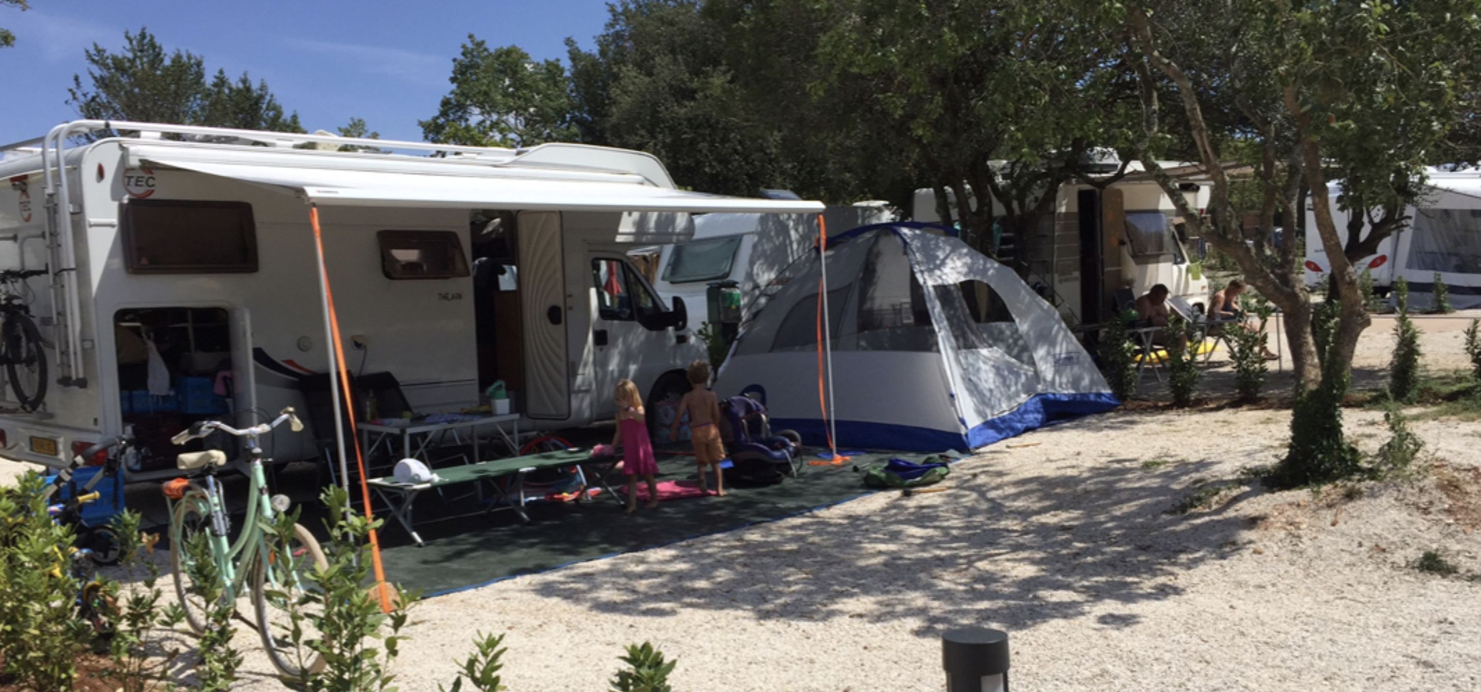 Le migliori aree di sosta camper in Sardegna