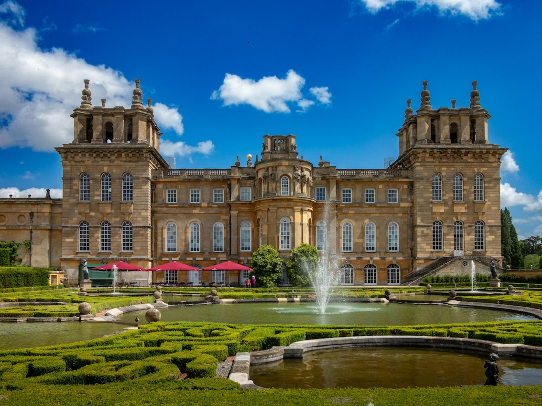 33 Real-Life ‘Bridgerton’ Filming Locations You Can Visit