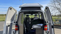 Blastoise – Volkswagen T5 camper van