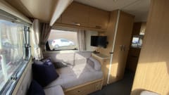 Elddis Autoquest 180 2.2 luxury Motorhome 6 seats 6 belts.