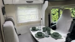 McLouis Glamys 365 - Fully furnished!