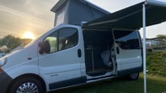 VannyJones – 4 Berth Renault from 2003