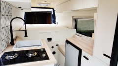 The Beast  – Beautiful, luxurious converted Sprinter L4 H2