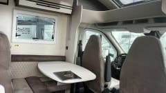 Silver Edition – 4p McLouis semi-integrated uit 2026