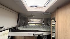 Den Trotter – Den Trotter - Sunlight Adventure 