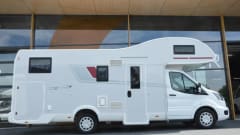 Fully equipped family camper from 2022