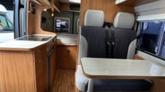 2p Knaus bus from 2015