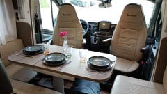 4 persoons  Ford  Benimar cocoon 463 half integraal uit 2022