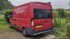 COMPACT, COMPLETE, COMFORTABLE with fixed bed, Offgrid.