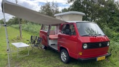 Lana – 2p Volkswagen campervan from 1981