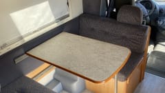 2p Mercedes-Benz semi-integrated uit 2001
