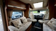 Heasman Holiday MotorHome – 4 Berth Peugeot integrated from 2015
