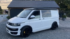 Great value cheapest on Goboony – Great looking Vw campervan 4 birth with awning 