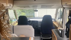 Hymer – Nice integral camper for 4 people