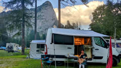 Miss Vanjie – Oriental Gypsy Wagon: Luxury Meets Adventure in Our Off-Grid Camper!