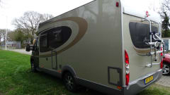 Moonlight – Wonderfully comfortable Bürstner semi-integrated motorhome