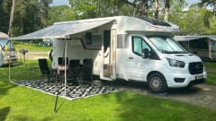 Luxury 4p Ford Kronos Roller Team 2021 for rent – Travel in comfort!