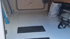 4p Eura Mobil alcove uit 2011