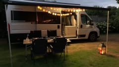 Fully Equipped Dreamer Five Camper – Sleeps 5 – Ideal for Road Trips