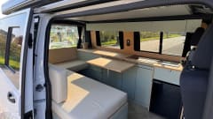 4p Volkswagen bus uit 2016