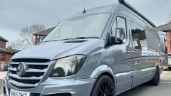 Explorer  – Mercedes Benz Luxury LWB Campervan