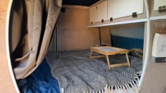 2p Renault campervan uit 2016