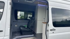 Callie – 5 berth Mercedes-Benz campervan from 2014