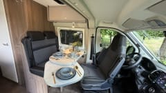 4p Carado Campervan with Pop-Up roof 