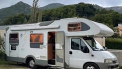 Home #72 – 6p family Knaus sun traveler with alcove.