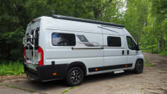 Yvonneke – Fiat: Off Grid-Nespresso-BIP&GO-Bicycle rack-Large refrigerator-LPG tank